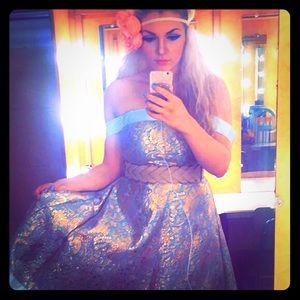 Beautiful Brocade Vintage style dress 👗